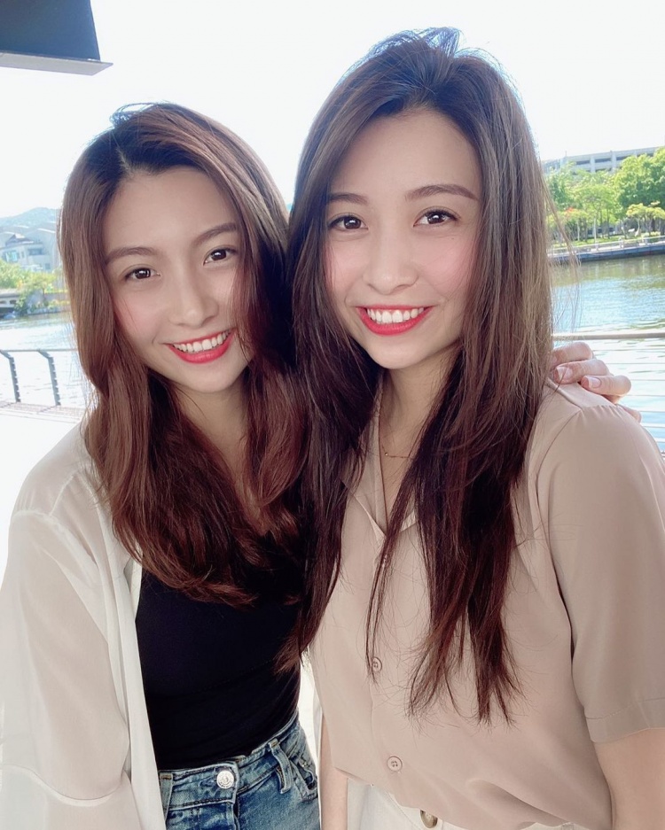 性感姊妹丼！超正「雙胞胎姐妹」飽滿雙球＋S級翹臀:我全都要~劉琪琪&育捷-第1章-图片3