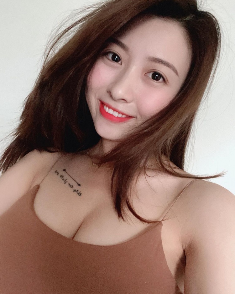 性感姊妹丼！超正「雙胞胎姐妹」飽滿雙球＋S級翹臀:我全都要~劉琪琪&育捷-第1章-图片21