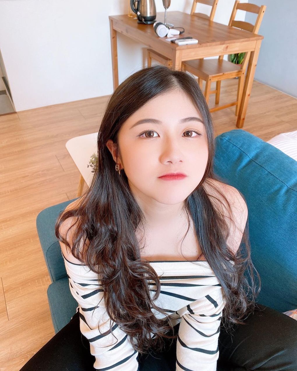 逆天長腿與清新顏值「魏凱芃」身材太胸令人禁不起誘惑：這件衣服哪裡買的-第1章-图片5