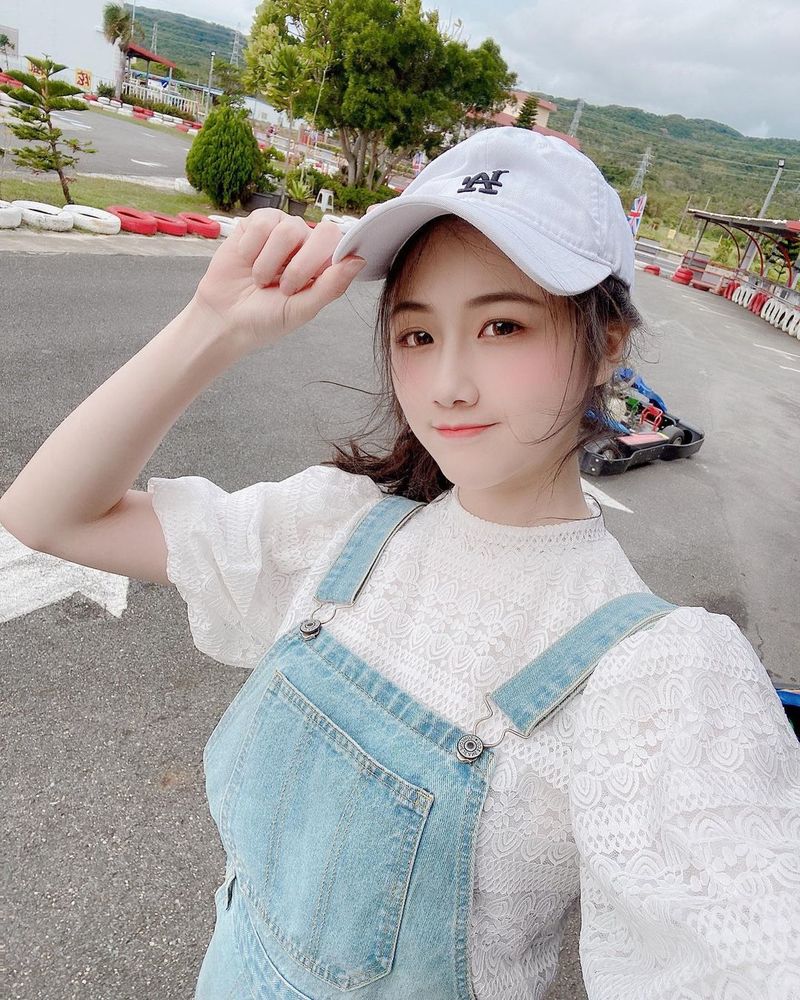 逆天長腿與清新顏值「魏凱芃」身材太胸令人禁不起誘惑：這件衣服哪裡買的-第1章-图片28