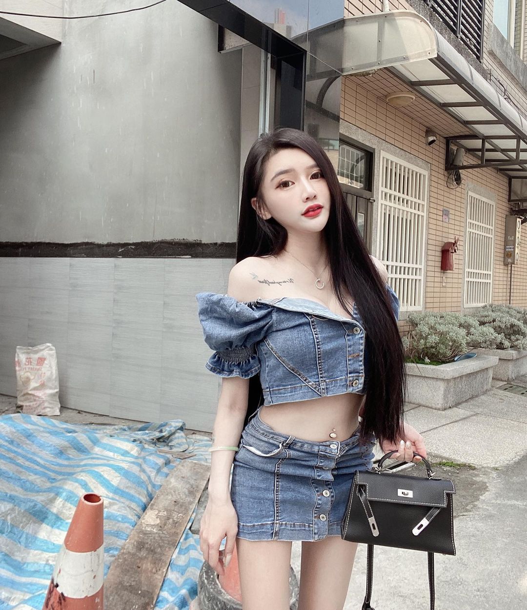 陳嘉 清秀正妹身材超性感!讓人難耐-第1章-图片7