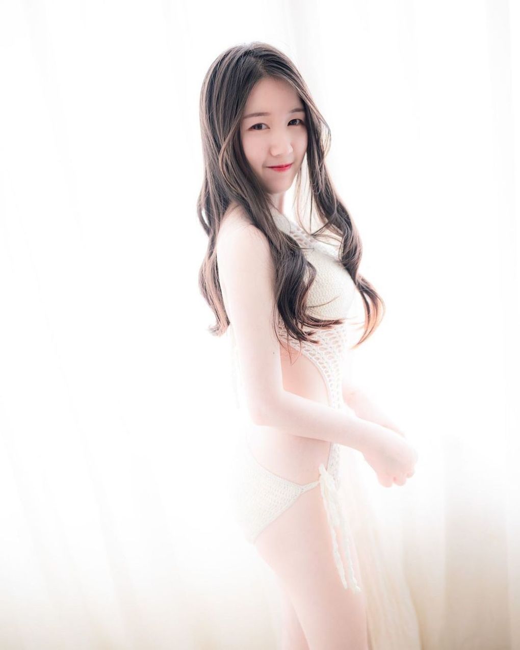 真正的火辣小隻馬！「蕭予瑄」無辜嘟嘟嘴太萌，往下看瞬間被美巨峰塞滿整個視線-第1章-图片1