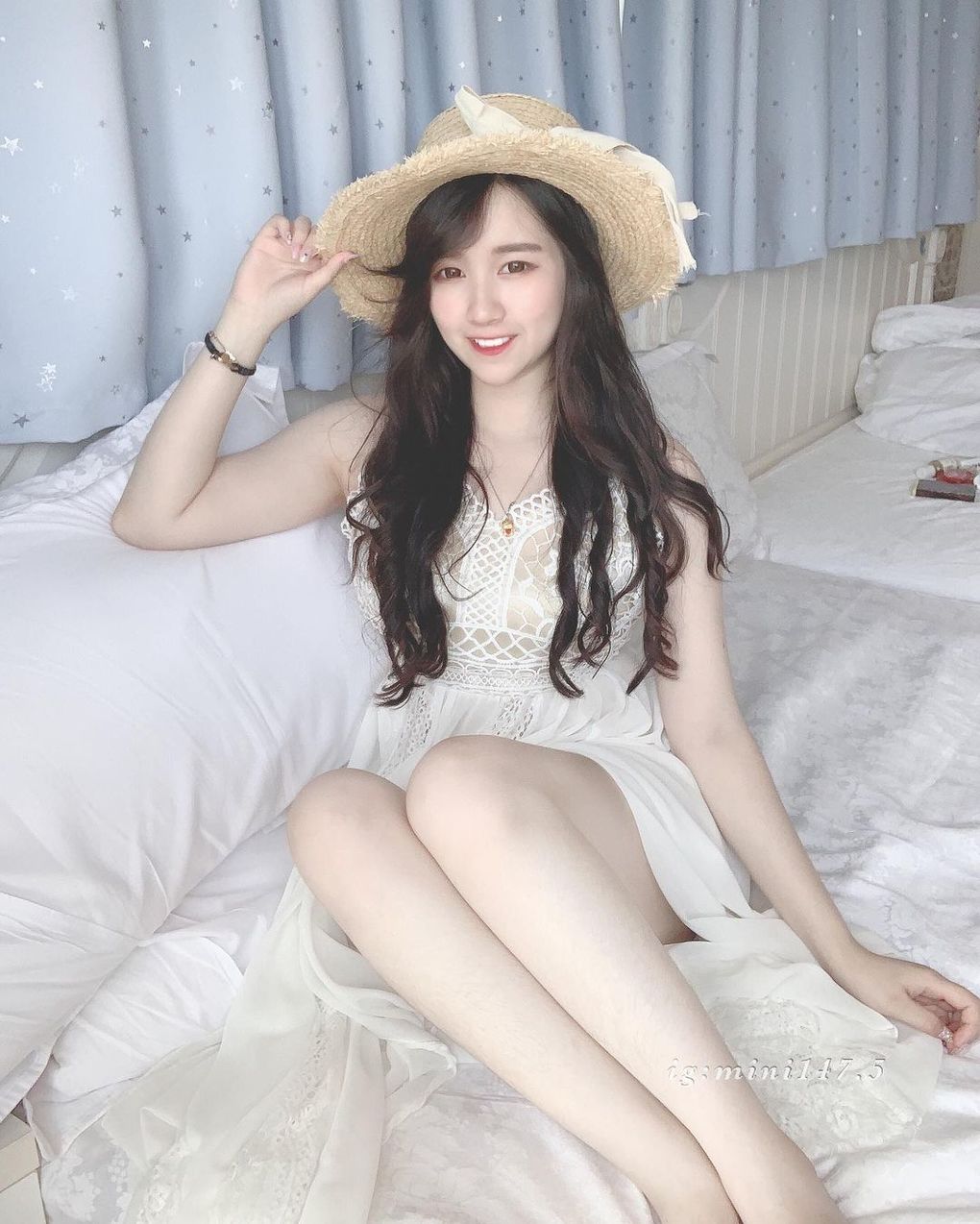 真正的火辣小隻馬！「蕭予瑄」無辜嘟嘟嘴太萌，往下看瞬間被美巨峰塞滿整個視線-第1章-图片5