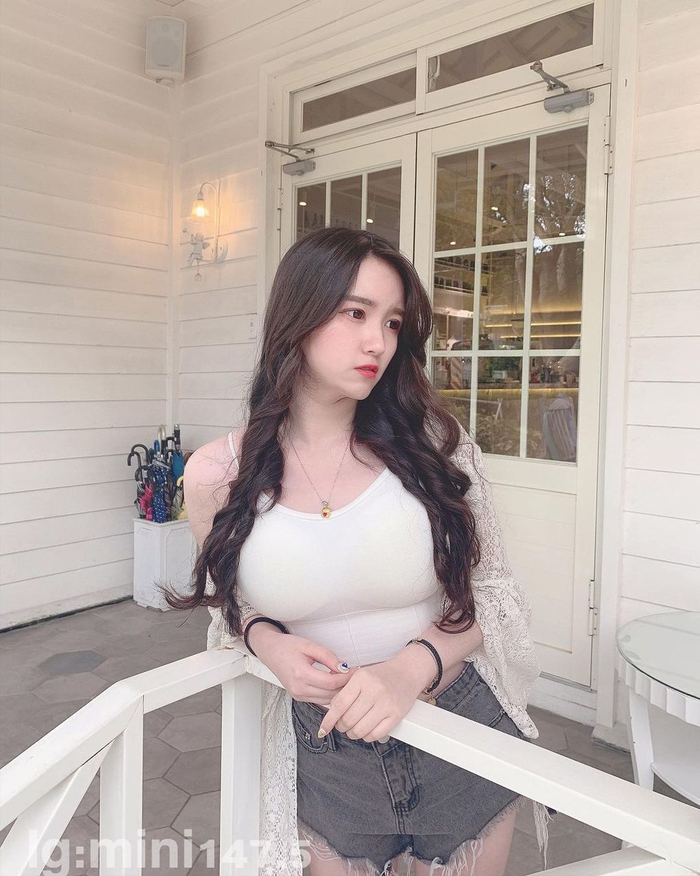 真正的火辣小隻馬！「蕭予瑄」無辜嘟嘟嘴太萌，往下看瞬間被美巨峰塞滿整個視線-第1章-图片9