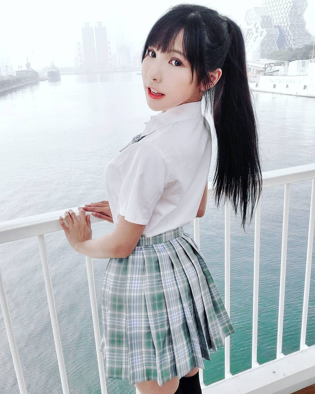 台灣Coser依霜ゆい 高顏值搭配性感美腿也太犯規!-第1章-图片1