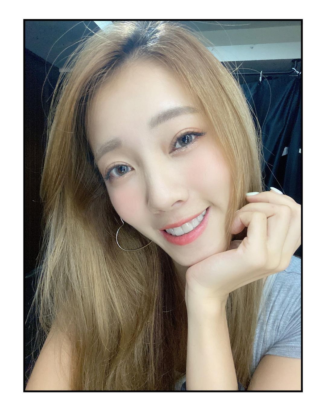 Clara克啦啦 魔鬼好身材由上往下看都不會膩....-第1章-图片6