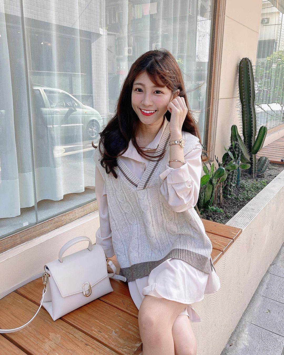高鐵正妹服務員曼曼 氣質神顏讓人戀愛-第1章-图片7