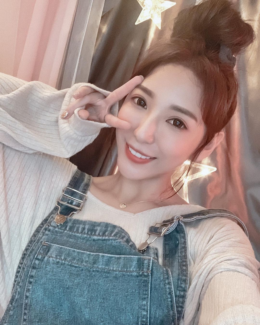 小鹿斑比 「飽滿白皙歐派」畫面太香!網友直呼:戀愛了-第1章-图片5