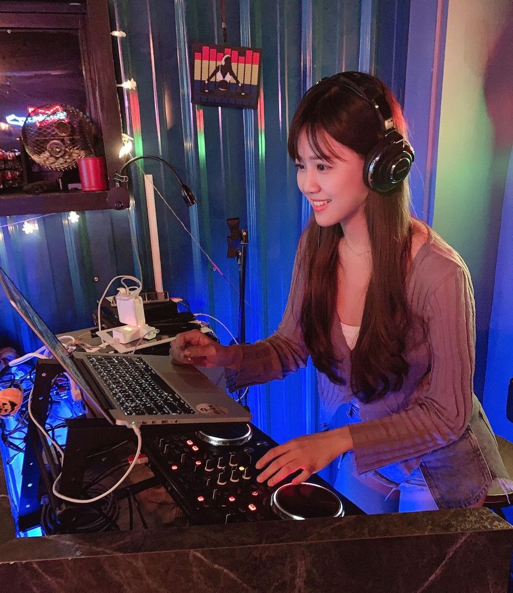 清純妹「侑庭Yoyo」學古典樂的女生氣質感特別重 不但會琵琶刷碟也難不倒她-第1章-图片4