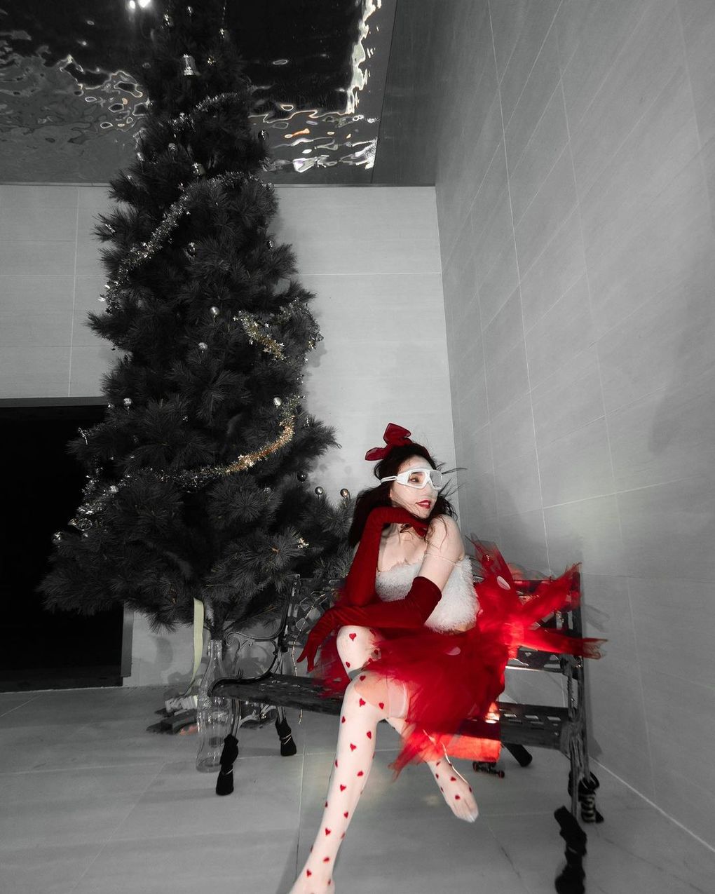 太平山雪地仙女「Wei Wei Hung」渾圓美尻背影超殺，轉過身再被女神高顏值驚豔到-第1章-图片9