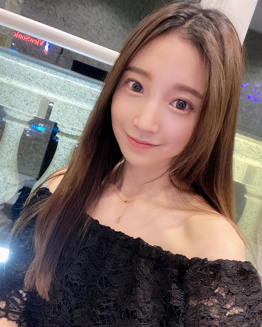 大眼正妹木子萱 「稚嫩臉蛋+飽滿好身材」真的有夠香-第1章-图片3