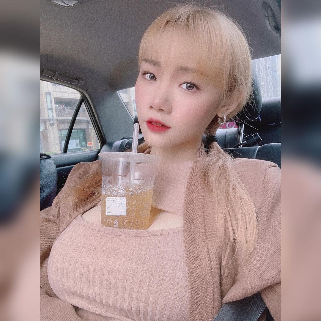 桃園娜美 氣質臉蛋電眼勾人...超巨雙峰快撐爆!-第1章-图片1