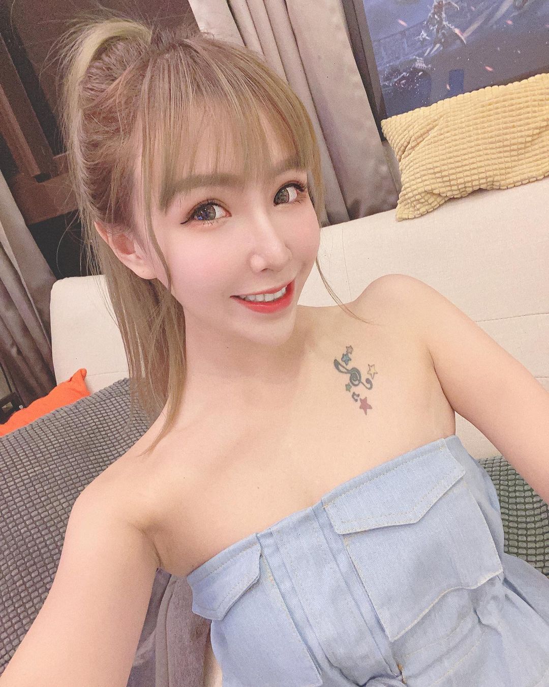 大眼正妹苺問題 火辣身材性感炸裂......-第1章-图片4
