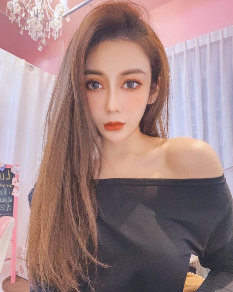 LuLu黃嚕嚕 S曲線極品身材....讓人一看融化-第1章-图片12
