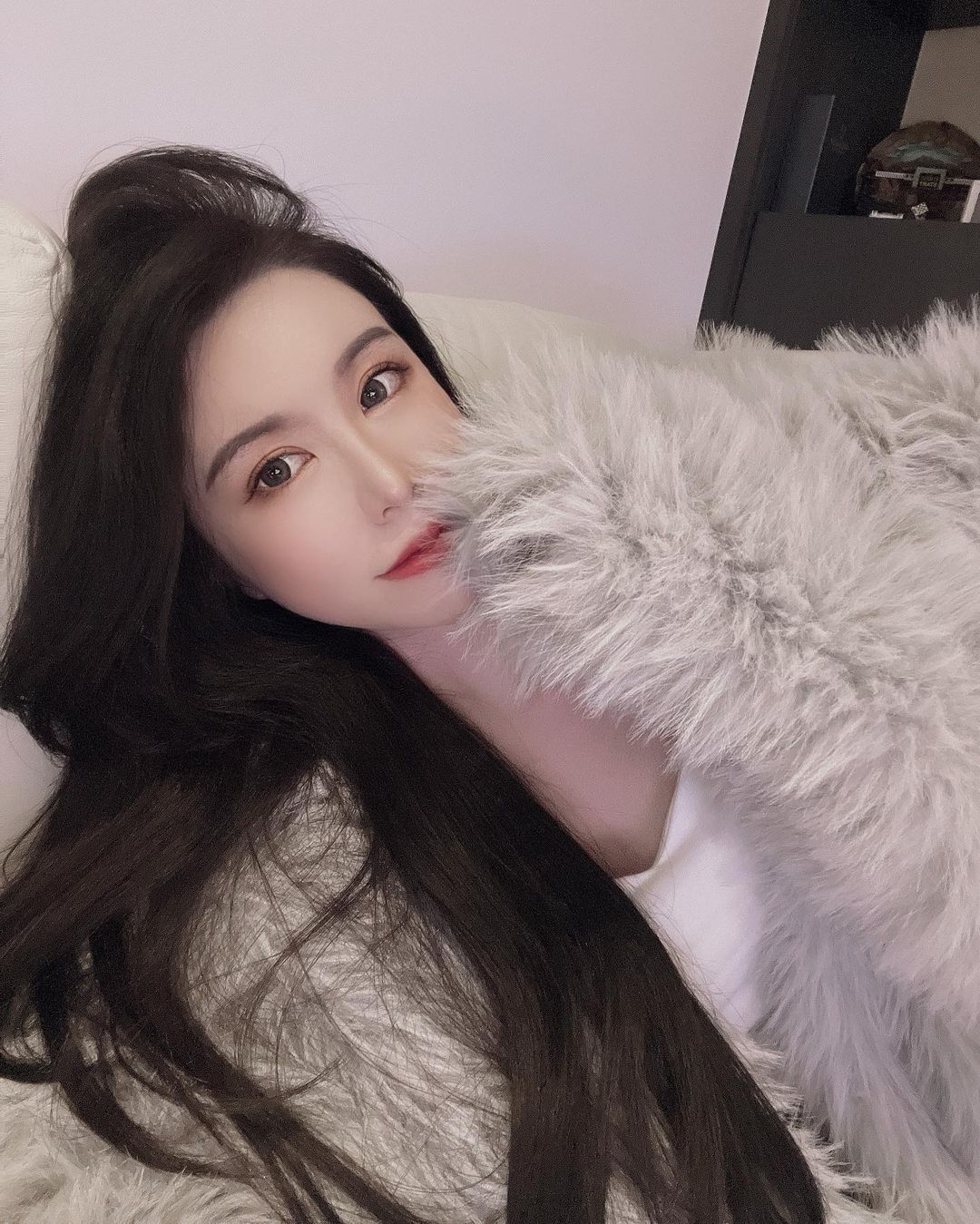 梨梨Jolly 「白皙美胸+勾魂臉蛋」 美得犯規-第1章-图片9