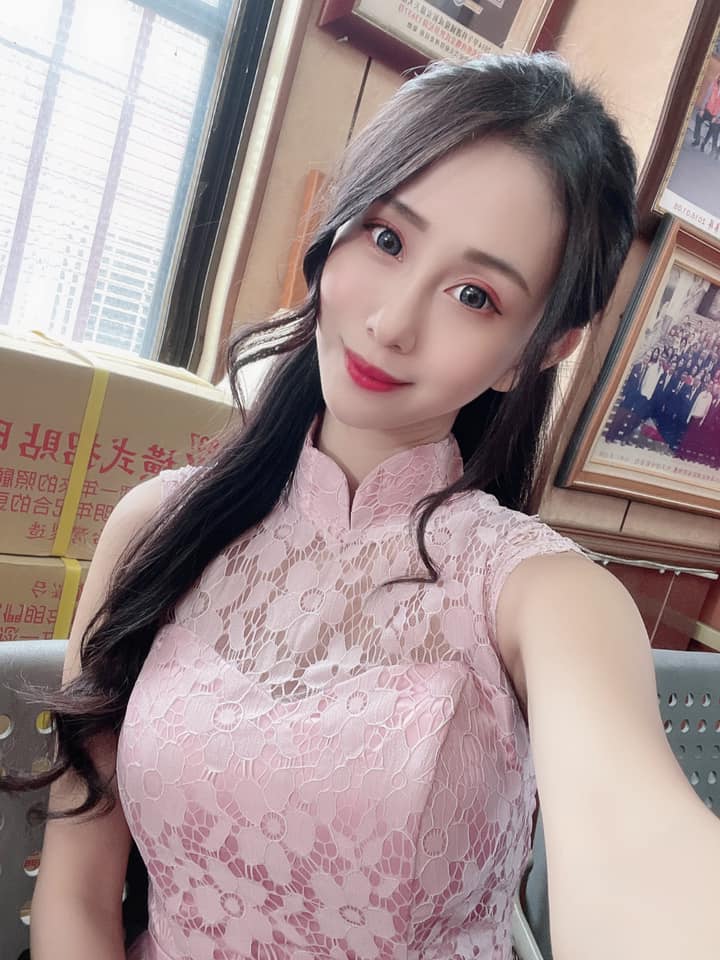 看起來氣質滿滿其實是位形象端莊的禮生，同時也是「性感舞者」、「接待 SG」-第1章-图片20