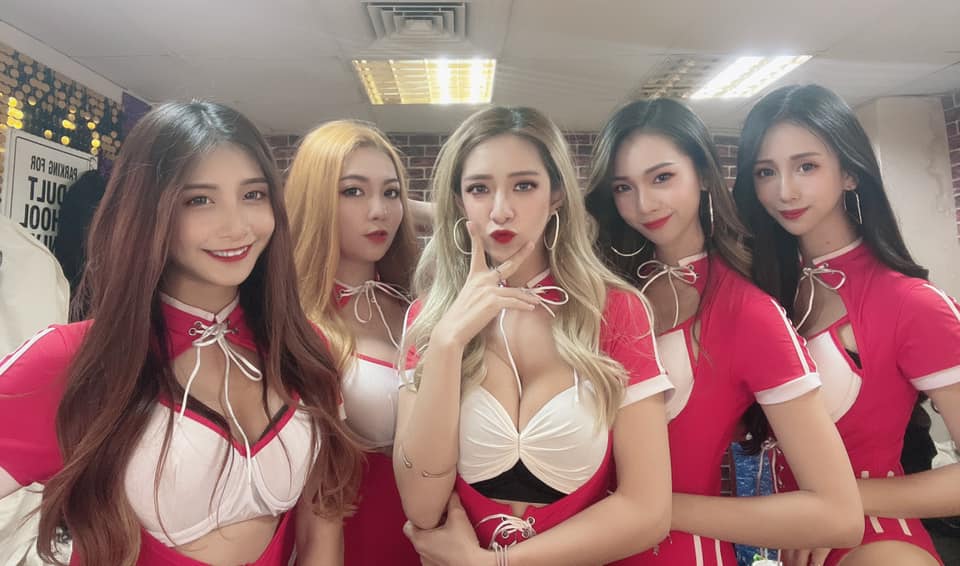 看起來氣質滿滿其實是位形象端莊的禮生，同時也是「性感舞者」、「接待 SG」-第1章-图片22