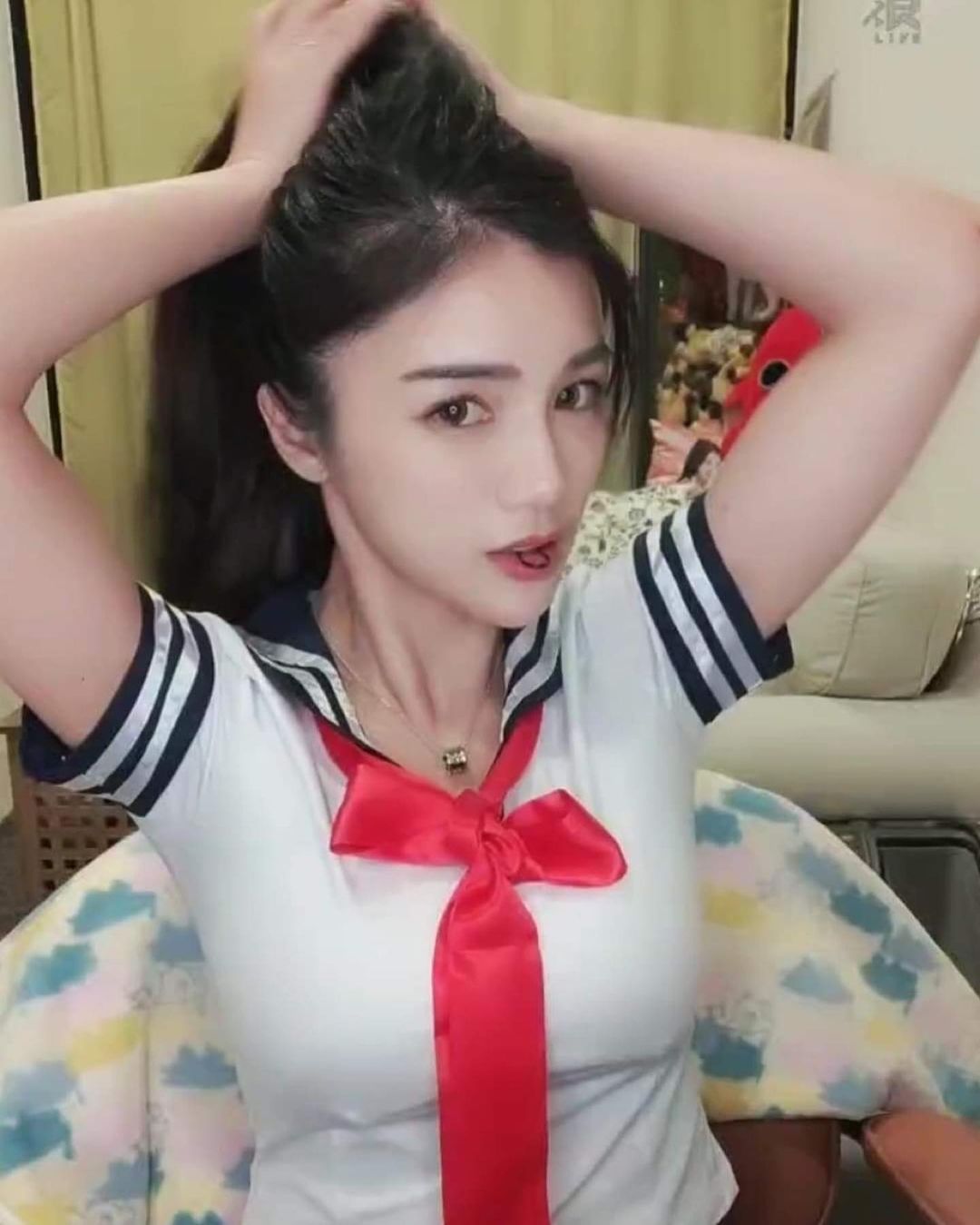 小鹿 楚知嫣 「兇猛身材加上白皙身材」超誘人-第1章-图片9