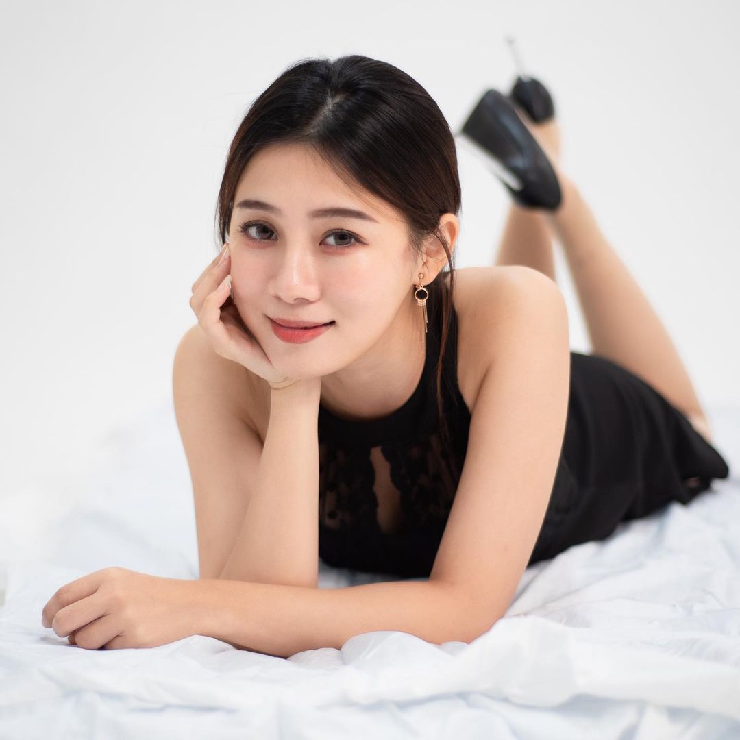 Big eyes like talking, really super charming.-第1章-图片11
