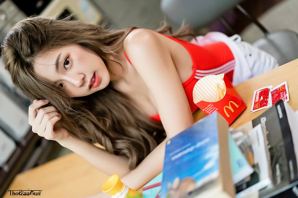 泰國麥當勞美女!突然想吃麥當勞了!-第1章-图片20