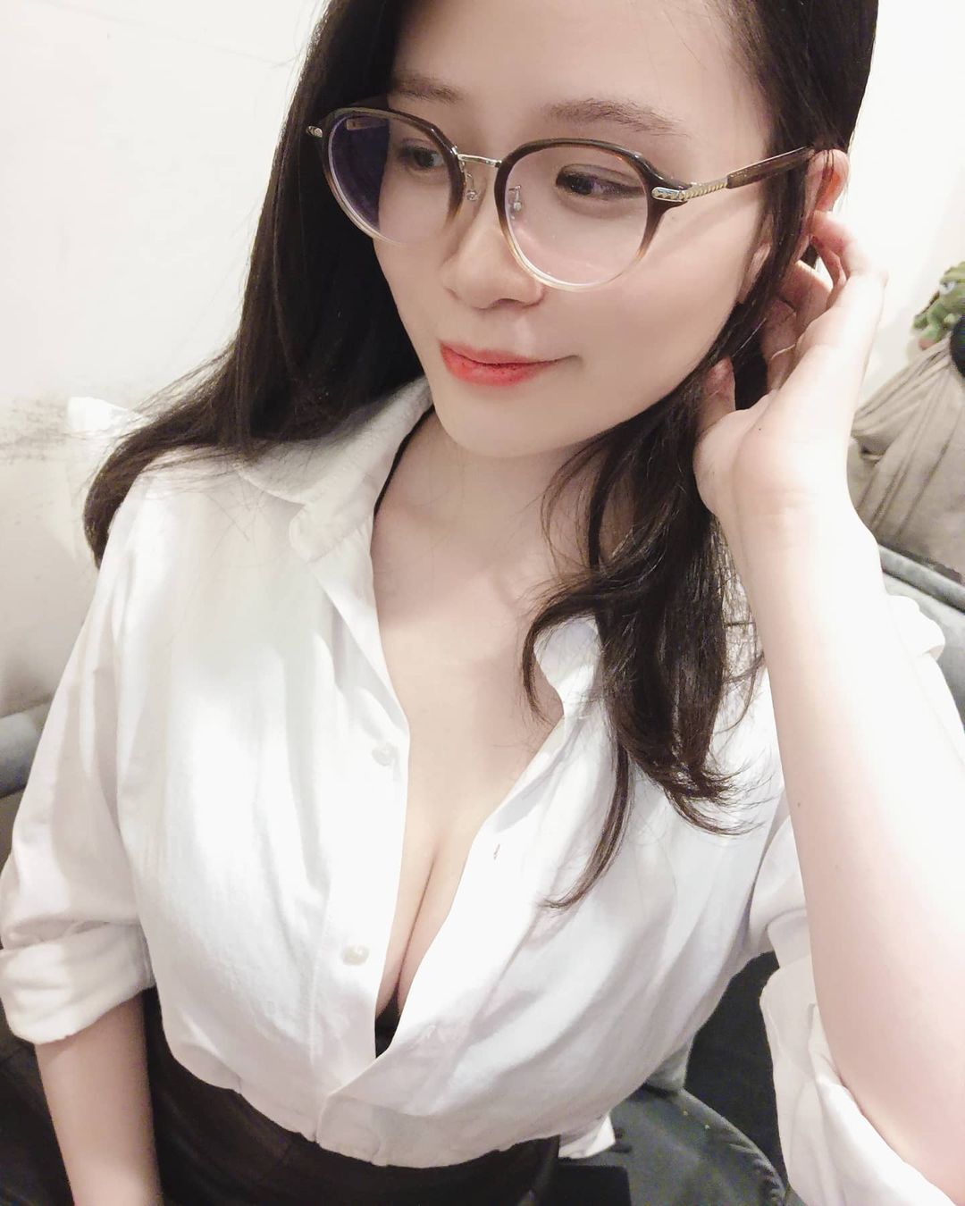 巨乳直播主-Naimi 乃乃-第1章-图片2