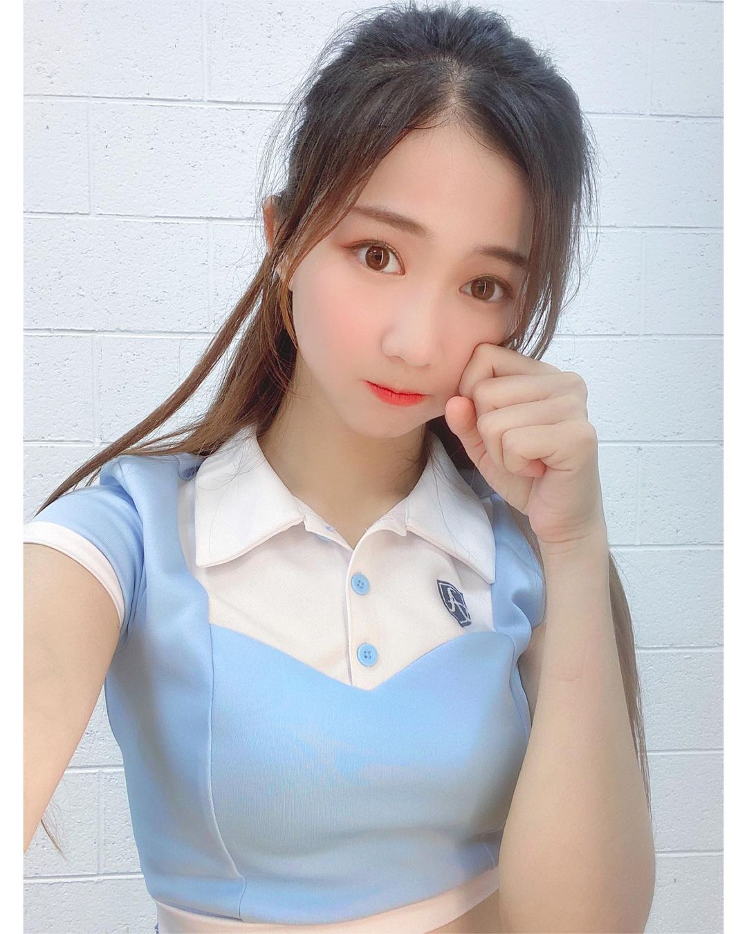秀秀子Emily 長相甜美!制服裡身材超兇-第1章-图片12