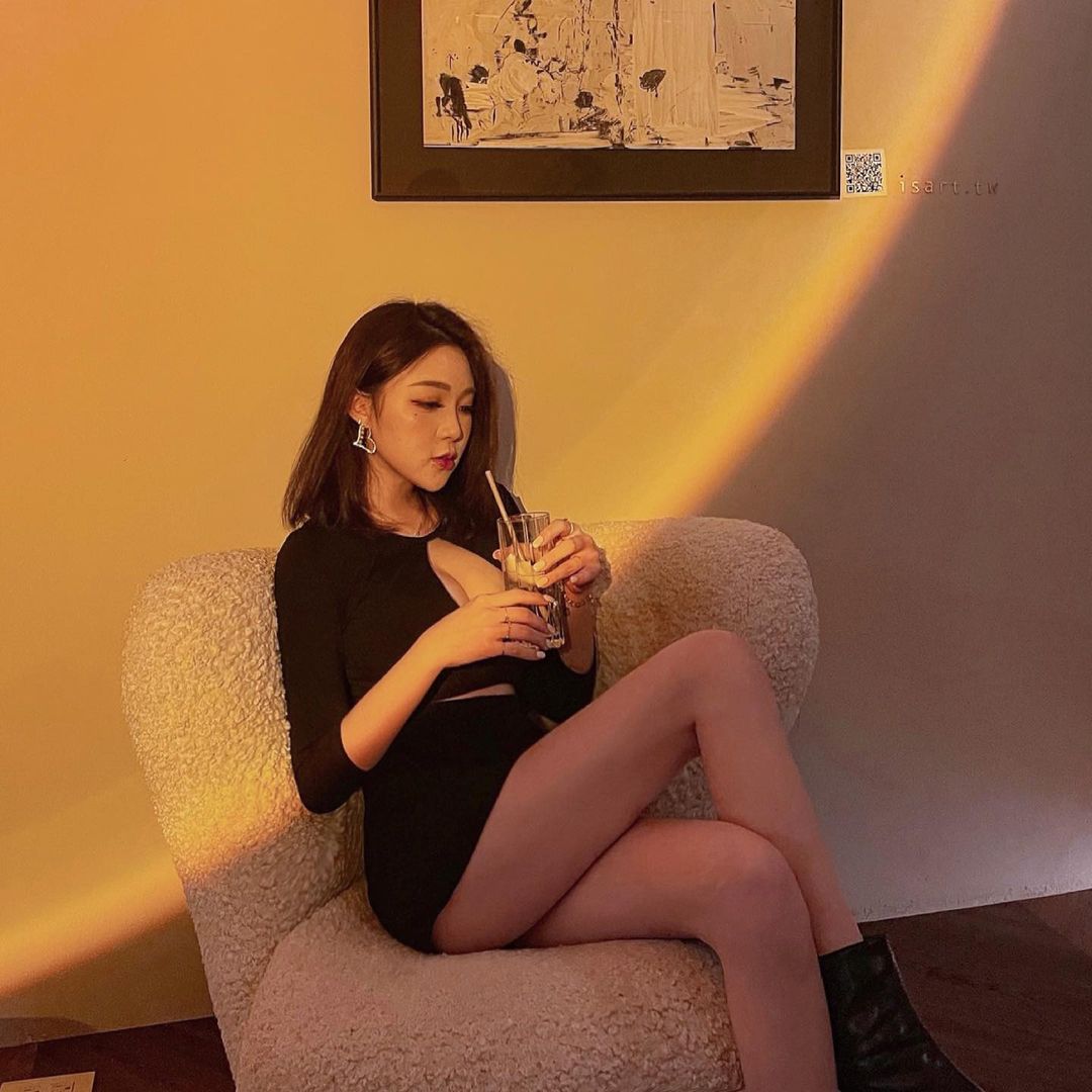 Mila Wan 圓潤飽滿看到都快窒息了....我是指眼睛!-第1章-图片5