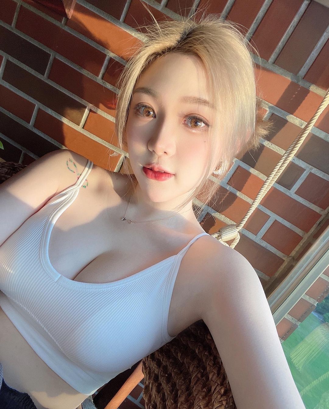 Mila Wan 圓潤飽滿看到都快窒息了....我是指眼睛!-第1章-图片27