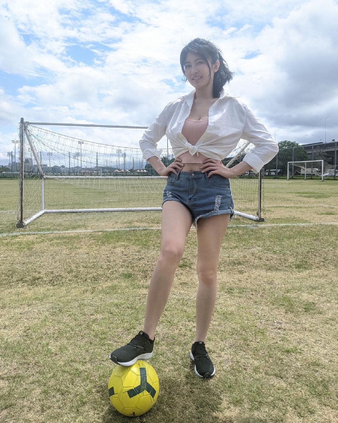 李藹蔚 歌唱老師天使外貌 不僅人美歌聲更甜....!-第1章-图片43