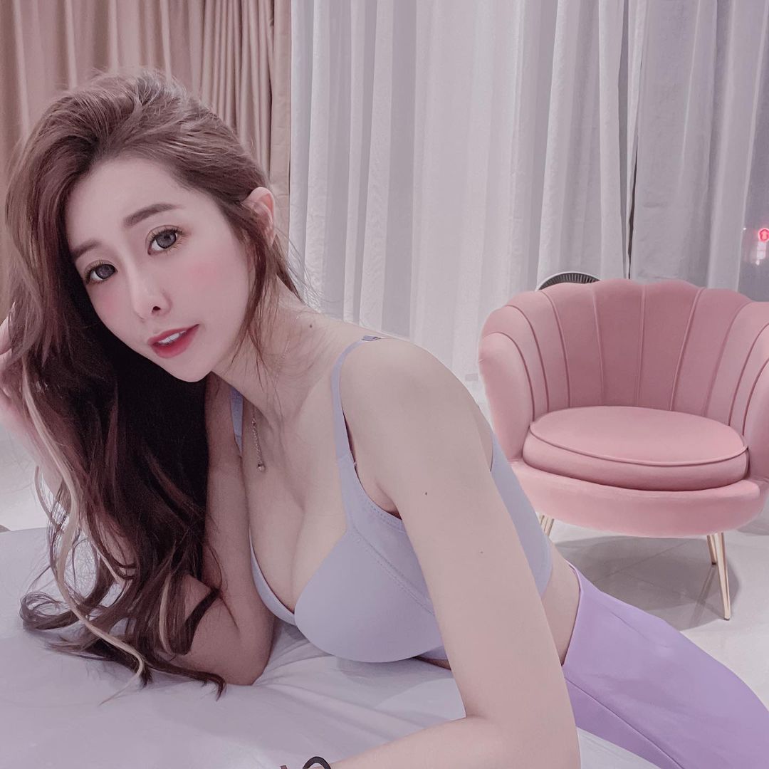 「正妹Ivy」!美豔外貌+雪白美胸好撩人-第1章-图片12