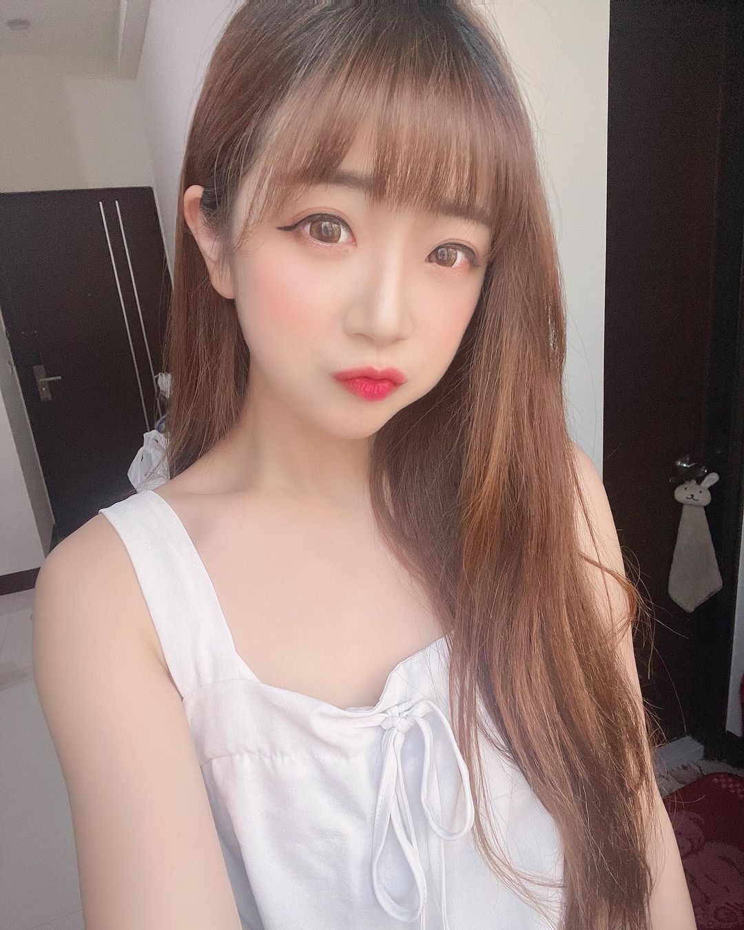 大眼直播主正妹「Salen」白嫩肌膚+精緻五官一樣美-第1章-图片12