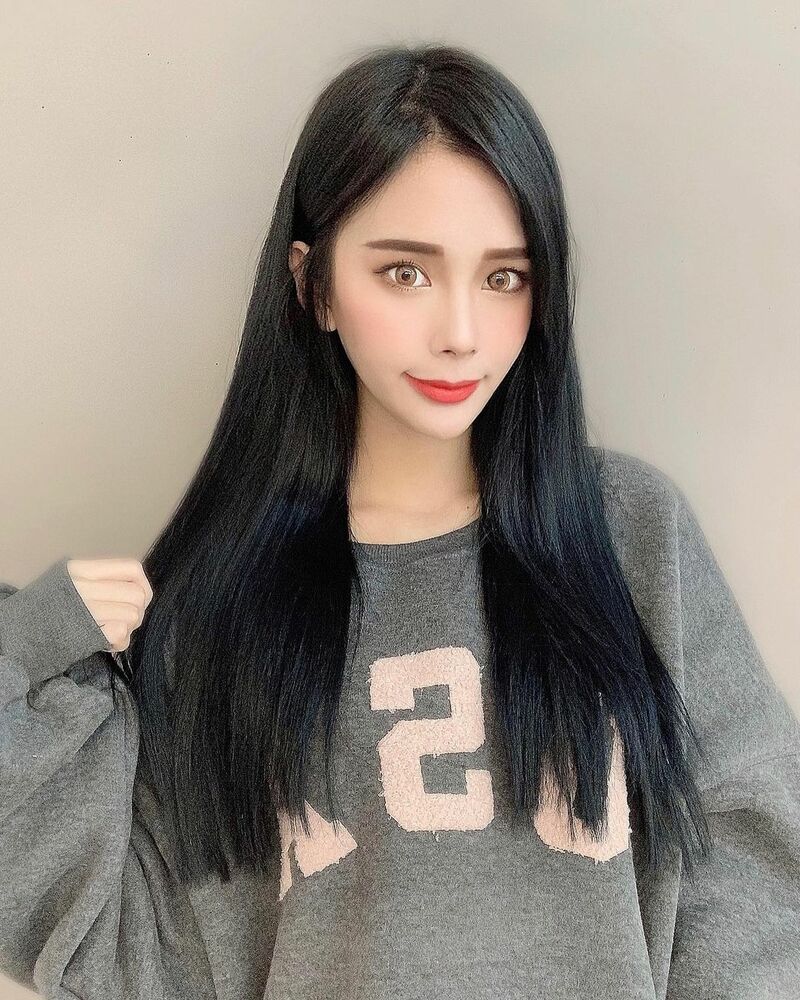 質感仙女「竇竇Dou」電眼與深邃五官撩到大家承受不住 長髮飄逸感成粉絲最愛-第1章-图片18
