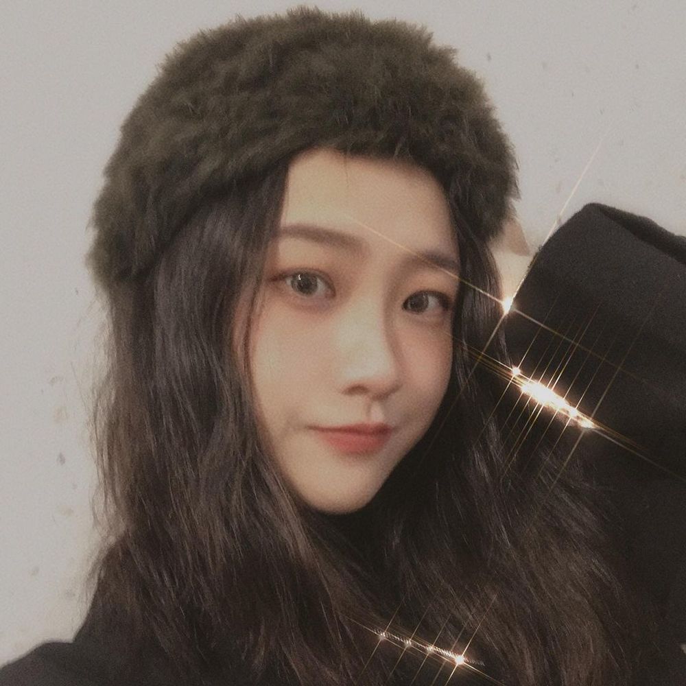 建築系出美女?!「妮莫」勻稱身材高挑又纖細:走在校園被追捧-第1章-图片9