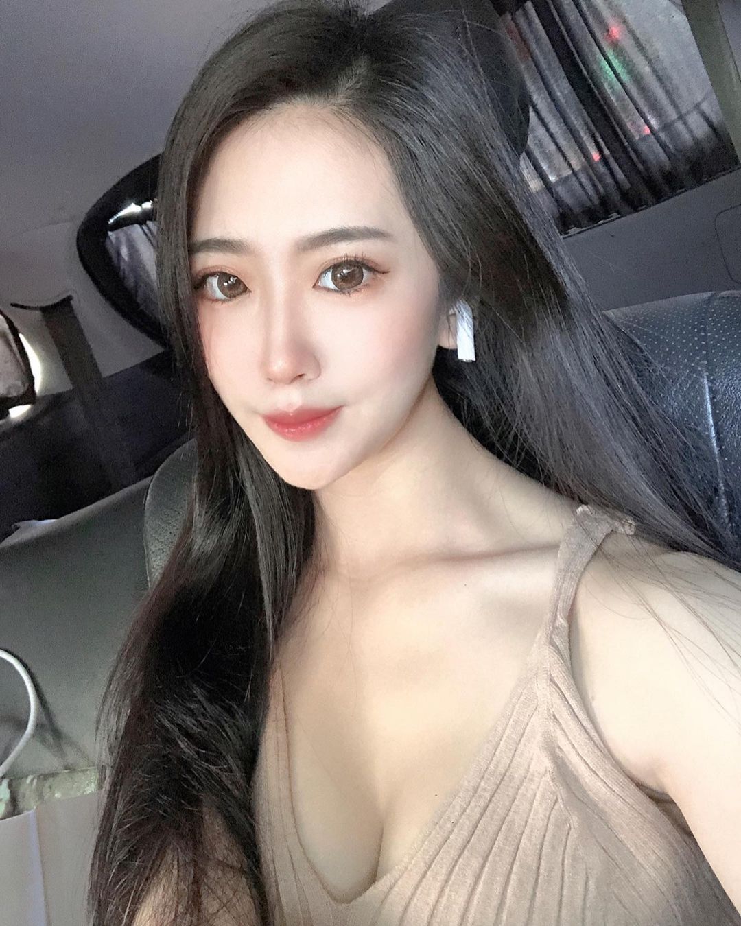 尤娜妳不說我還以為是男生的腹肌呢-第1章-图片11