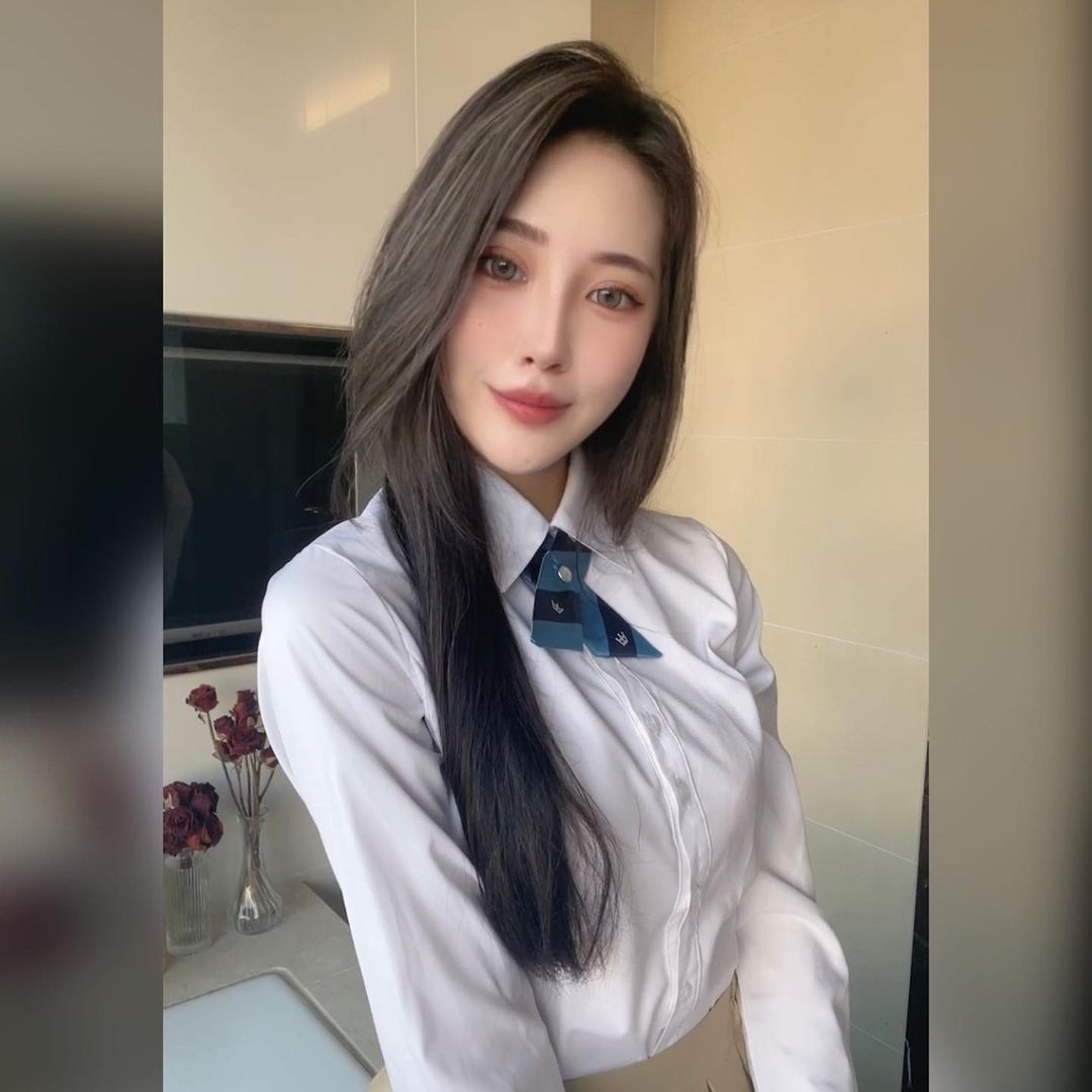 尤娜妳不說我還以為是男生的腹肌呢-第1章-图片23