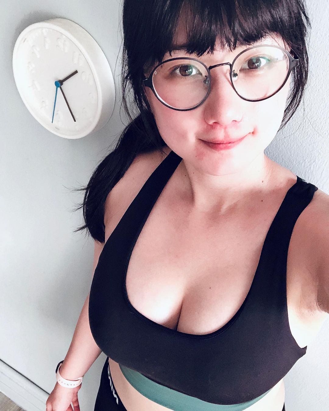 人家說戴眼鏡的女生 會散發出迷人的香氣-第1章-图片11