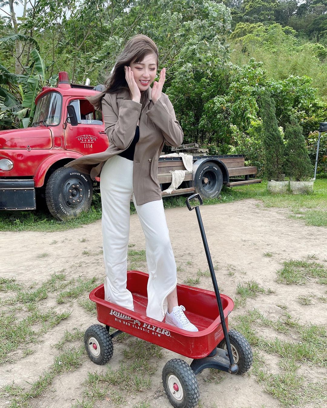 婕涵有著魔鬼的火辣身材 藏不住的白皙豪乳 視覺畫面真兇-第1章-图片1