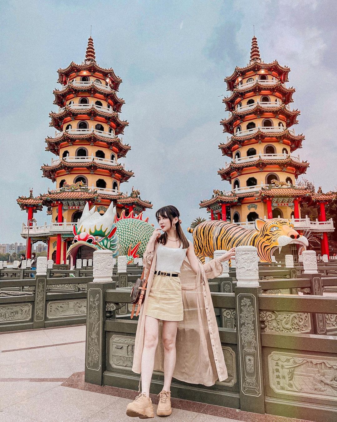 超高顏值+修長美腿 讓人無法自拔 彤兒-第1章-图片8