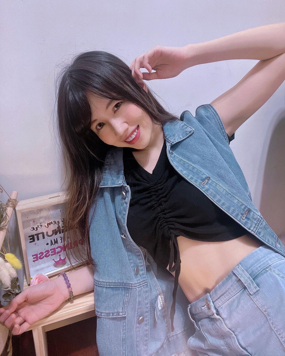 小帆穿惑感滿點 內衣怎麼穿怎麼性感...!-第1章-图片3