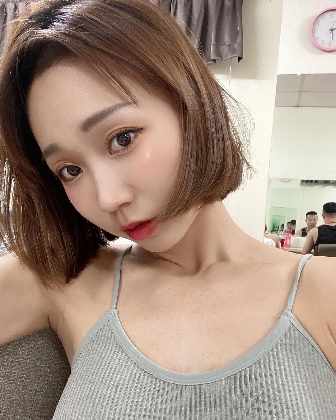 短髮女神安娜 性感美乳曲線 實在可以出道了-第1章-图片9