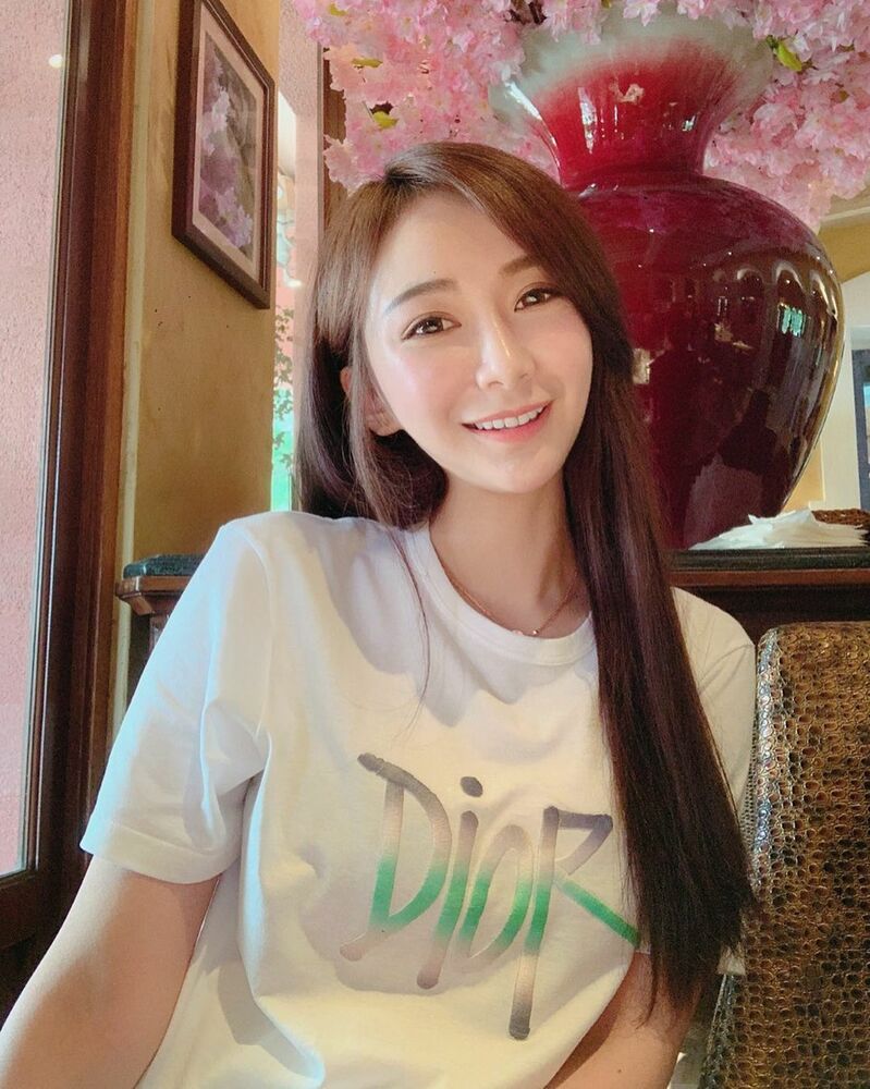 清新公主「李小倢」用鎖骨立蛋要多深才能這麼做!長髮飄逸果然是美女專屬-第1章-图片15