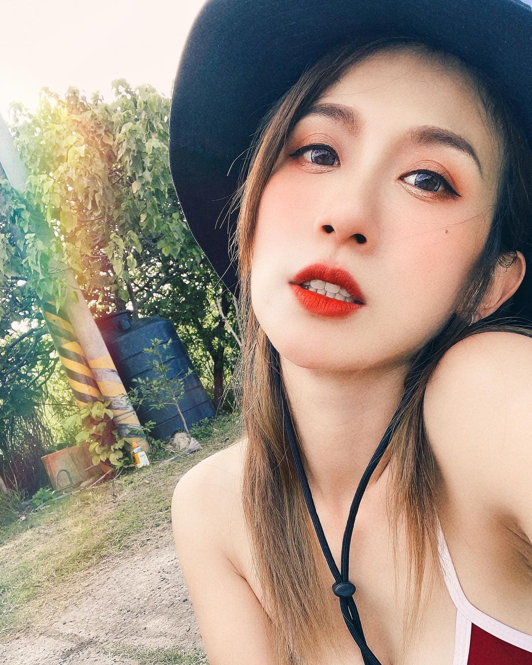 喜歡居家做美食的啦啦隊正妹 琪琪-第1章-图片2