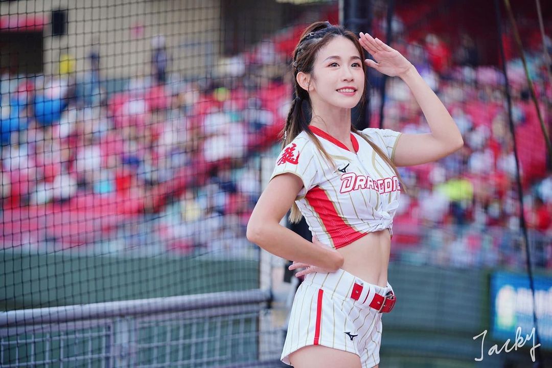 喜歡居家做美食的啦啦隊正妹 琪琪-第1章-图片26
