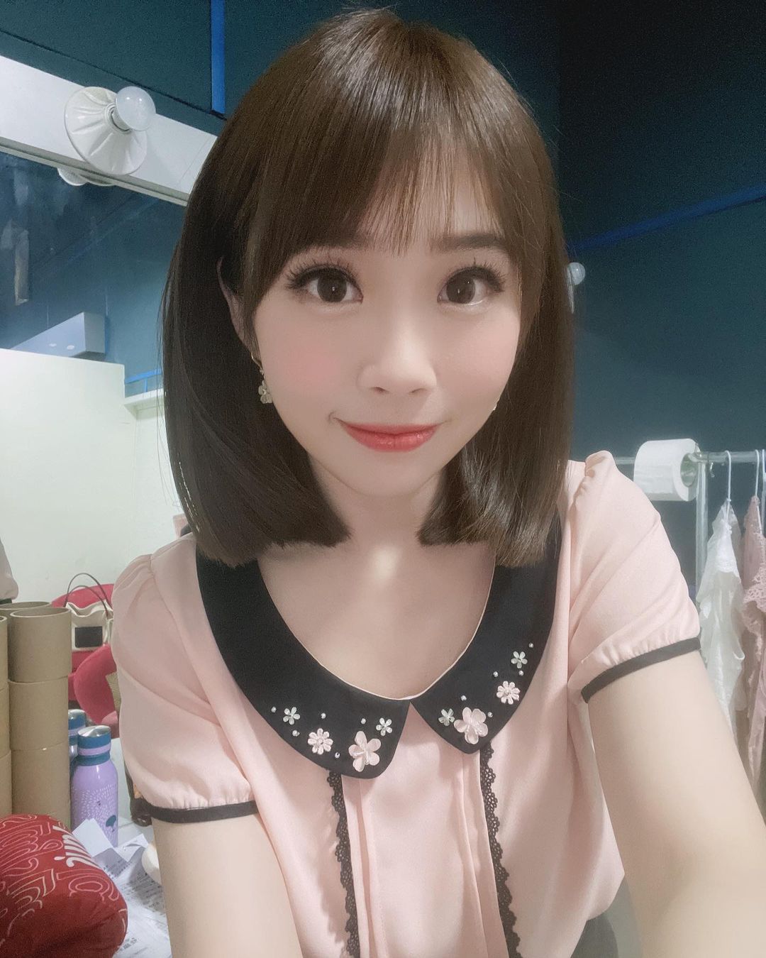 美麗性感的主播予馨 完全看不出來已經當媽了-第1章-图片9