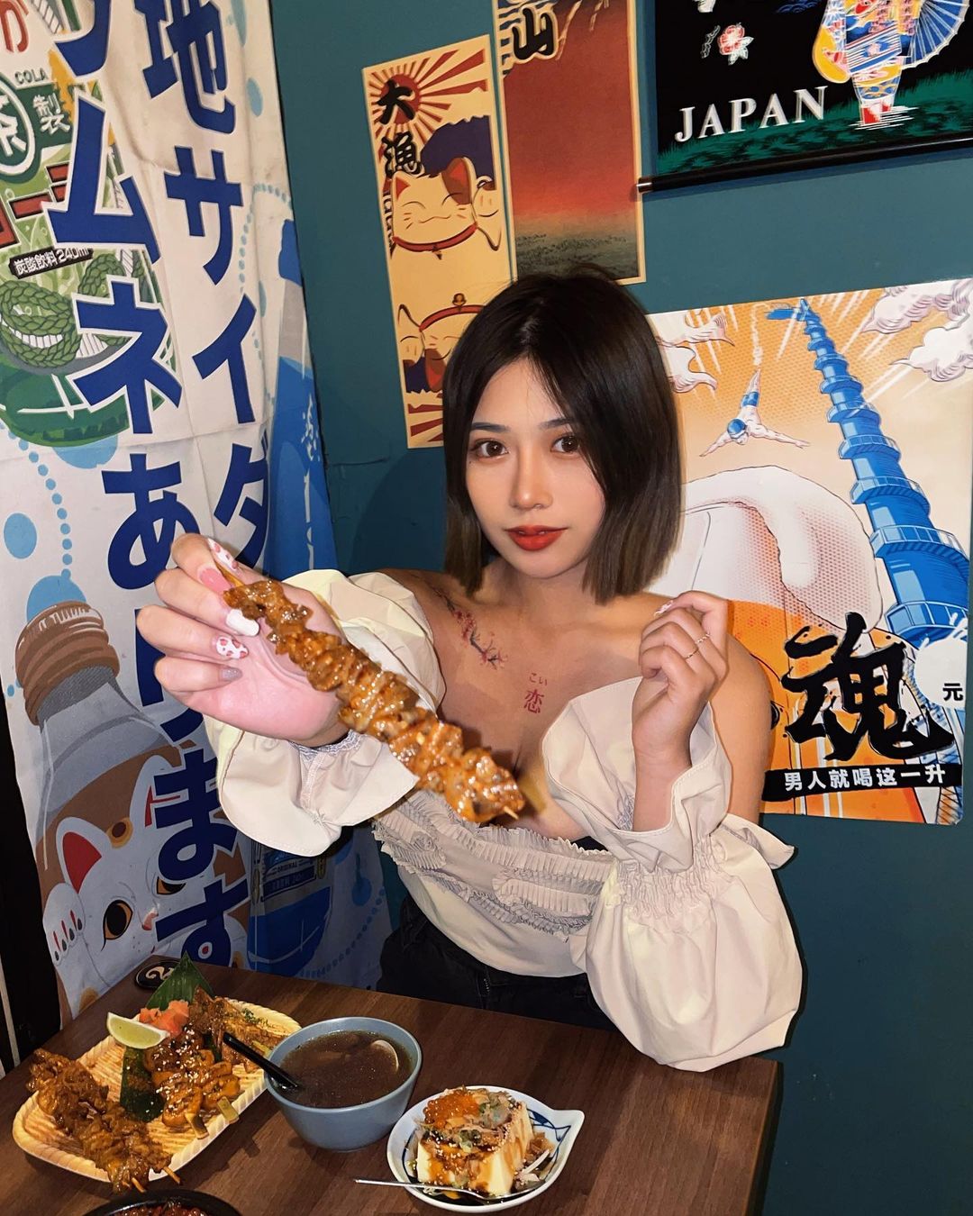 Helen巨乳豐臀前後雙殺…彈指間粉碎你的理智線-第1章-图片3