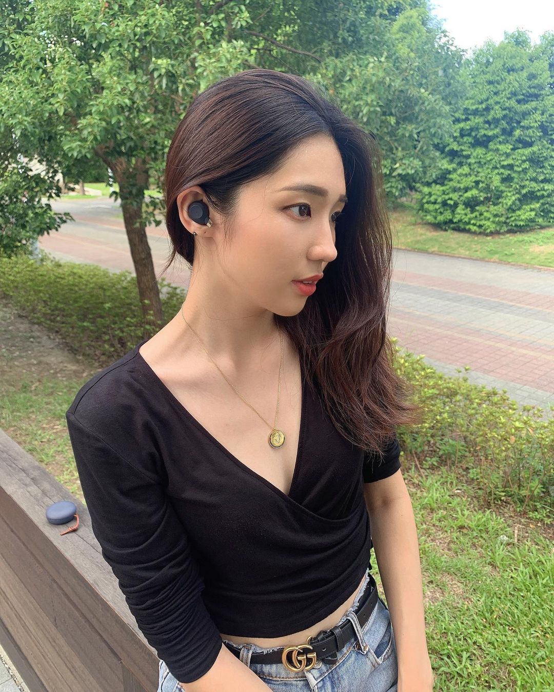 賓士正妹業務 江勻 火辣身材真是深藏不漏~-第1章-图片2