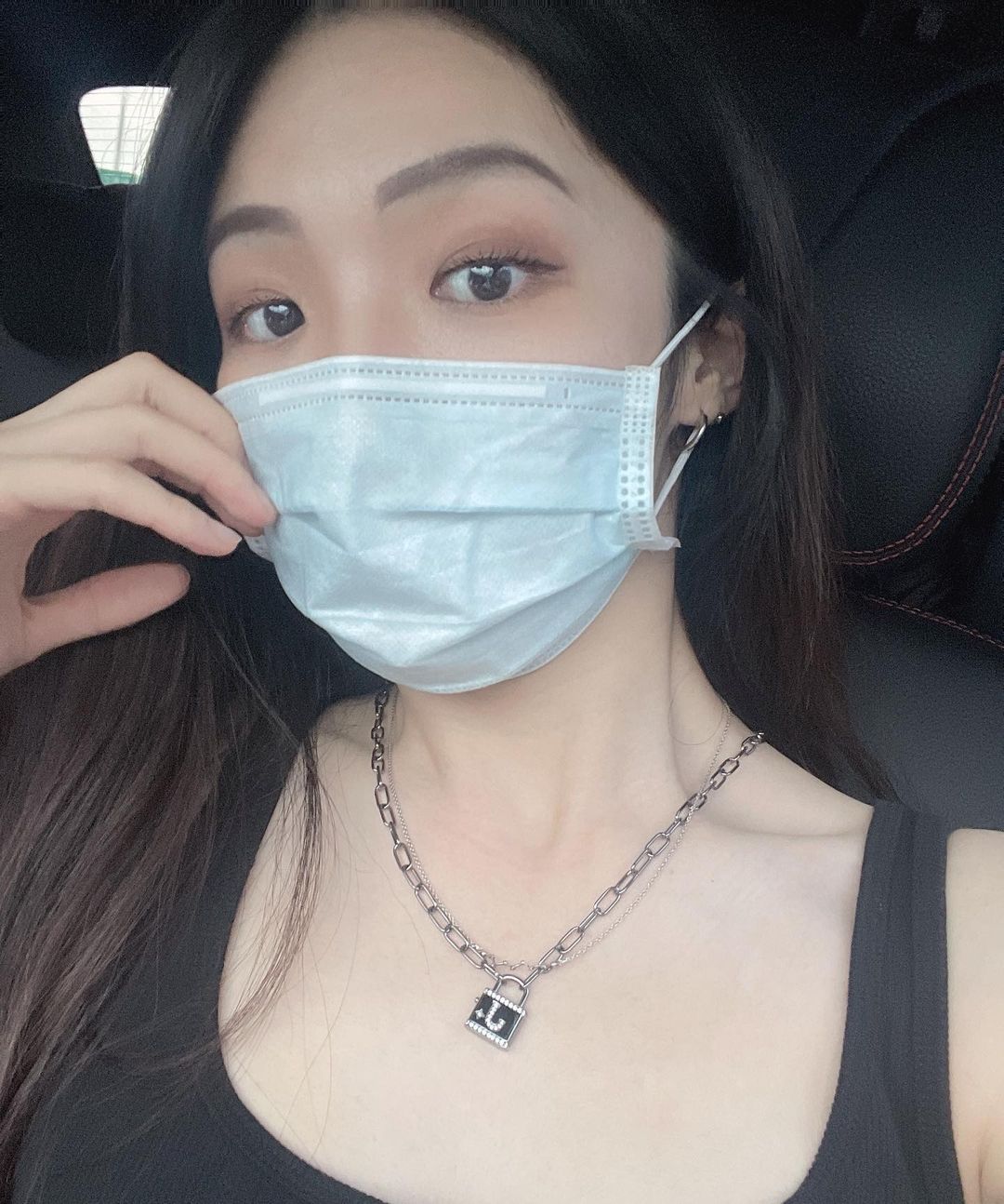 賓士正妹業務 江勻 火辣身材真是深藏不漏~-第1章-图片10
