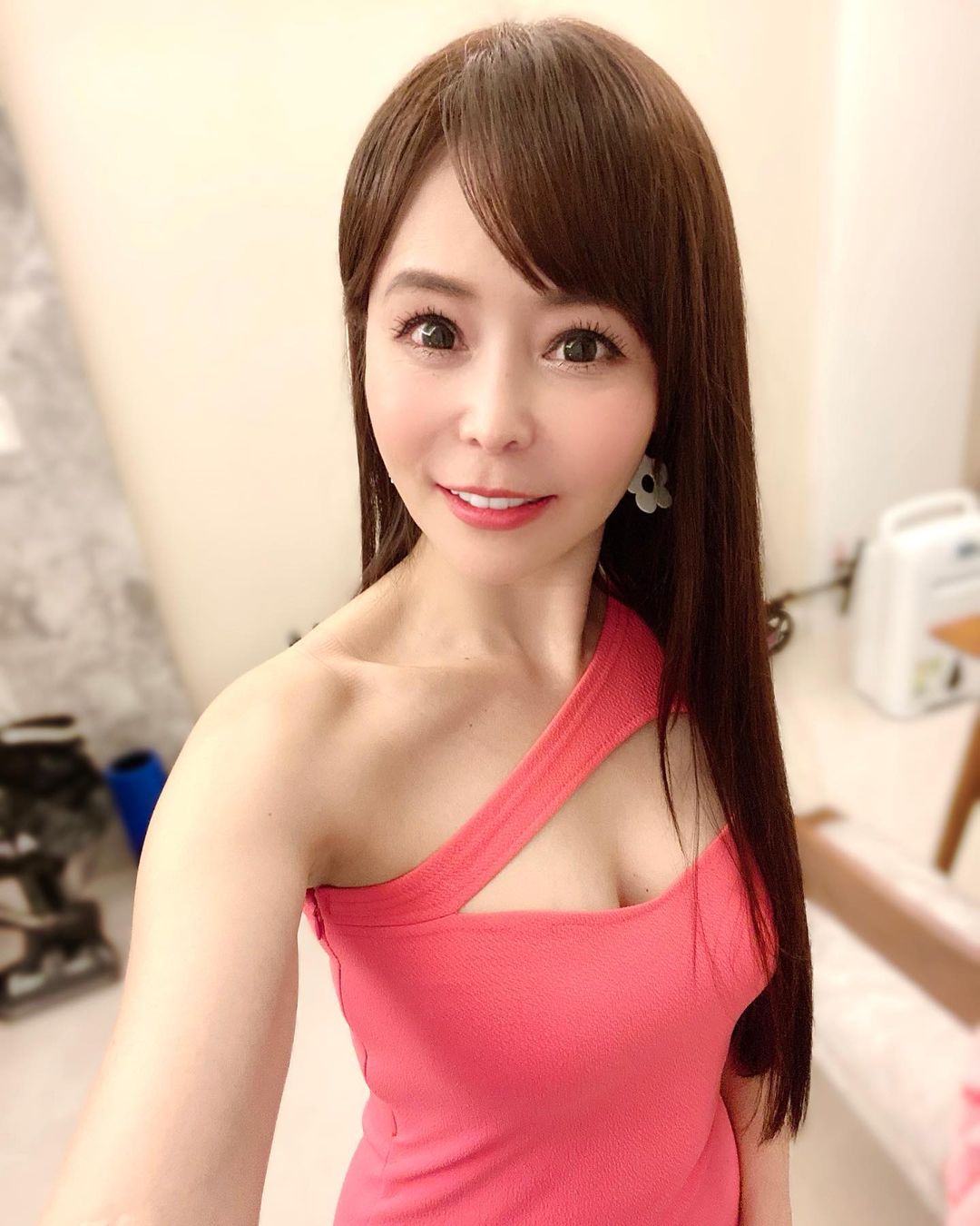 輕熟女李冠儀 長腿真是逆天 黑絲襪讓人直呼受不了啦!-第1章-图片23