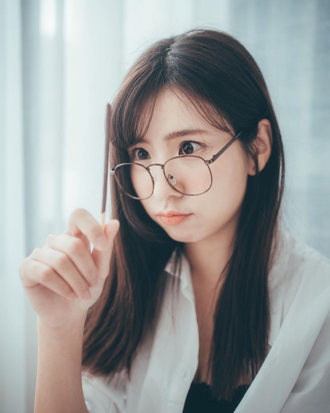 清純妹子手毛小姐姐 黑絲真是香啊~-第1章-图片18