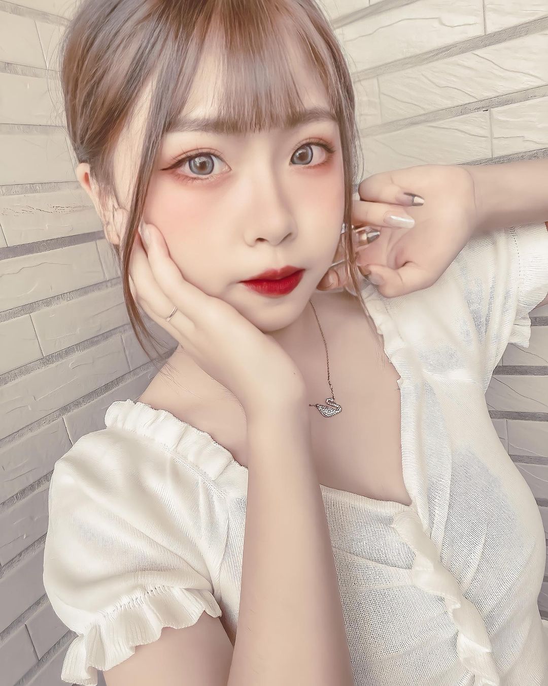 妖豔濃妝型妹子淩 陽光燦笑瞬間讓人秒融化-第1章-图片7